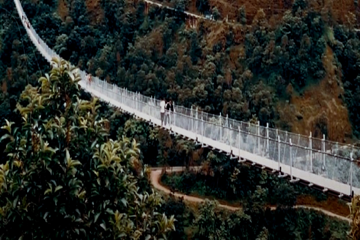 बागलुङमा ‘सिङ्गल स्पान’ प्रविधिको दोस्रो लामो झोलुङ्गे पुल बन्दै